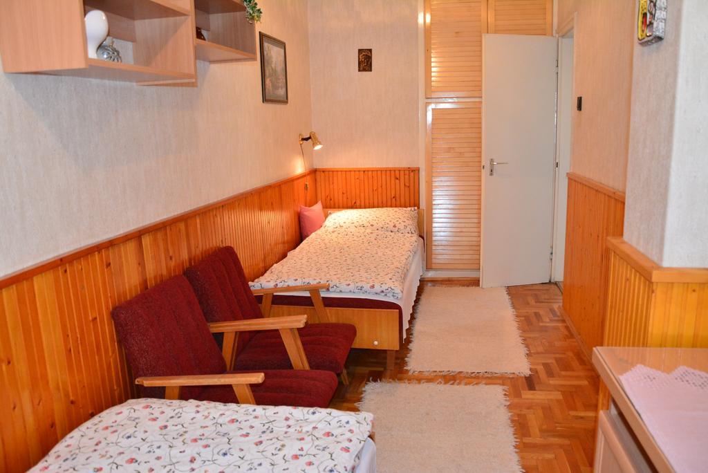 Rozsa Nyaralohaz Villa บาลาตงโบกลาร์ ภายนอก รูปภาพ