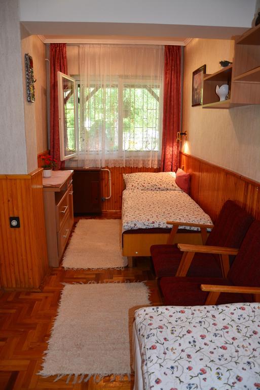 Rozsa Nyaralohaz Villa บาลาตงโบกลาร์ ภายนอก รูปภาพ